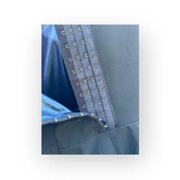 Black compression sweat sauna shorts size medium - Picture 4 of 6